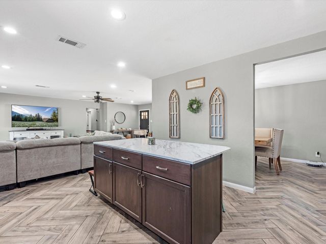 7422 Nodding Pines Lane, Houston, TX 77044