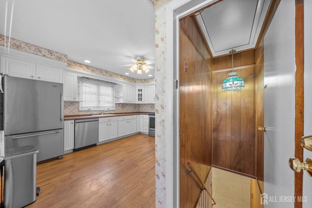 176 Grenville Street, Woodbridge Proper, NJ 07095