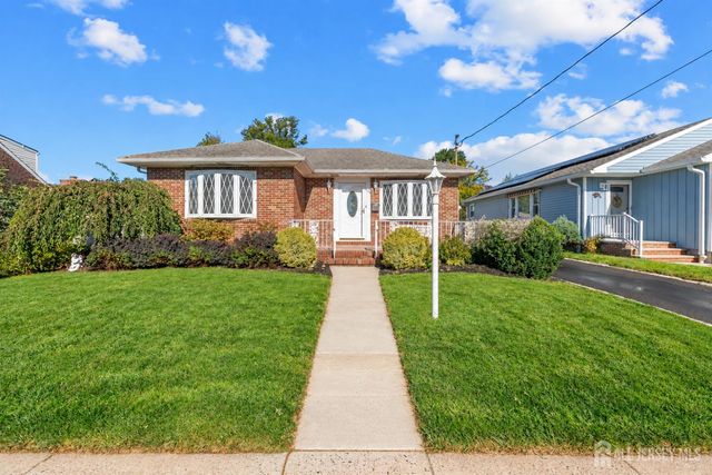 176 Grenville Street, Woodbridge Proper, NJ 07095