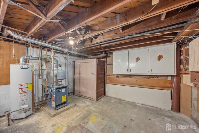 176 Grenville Street, Woodbridge Proper, NJ 07095