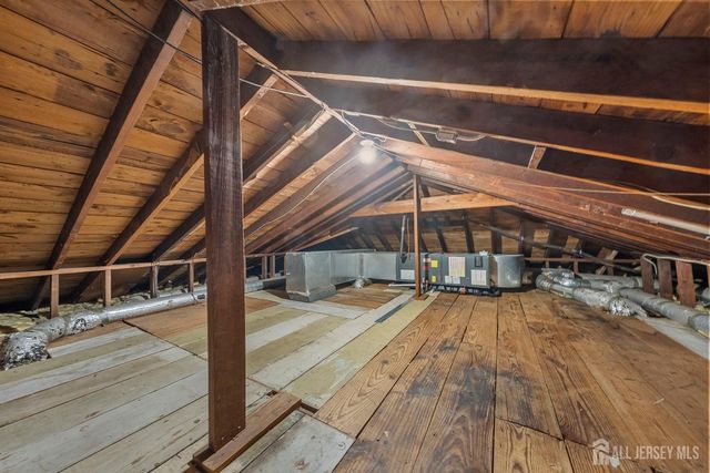 176 Grenville Street, Woodbridge Proper, NJ 07095