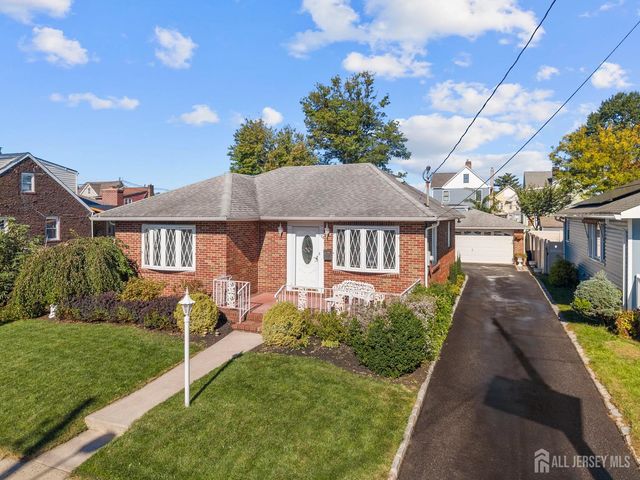 176 Grenville Street, Woodbridge Proper, NJ 07095