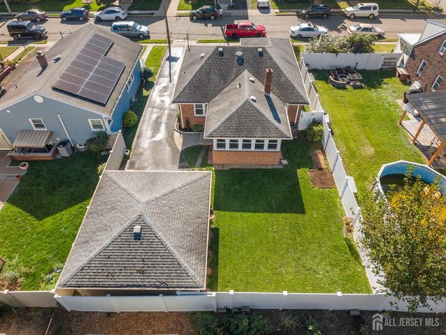 176 Grenville Street, Woodbridge Proper, NJ 07095