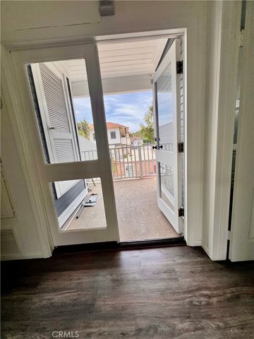 129 W Palmyra, Orange, CA 92866