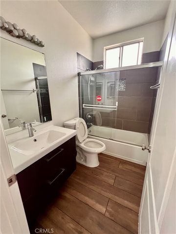 129 W Palmyra, Orange, CA 92866