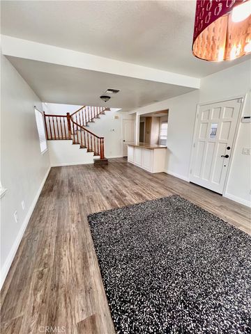 129 W Palmyra, Orange, CA 92866