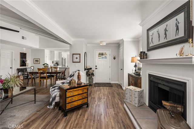 2508 Park Lake, Santa Ana, CA 92705