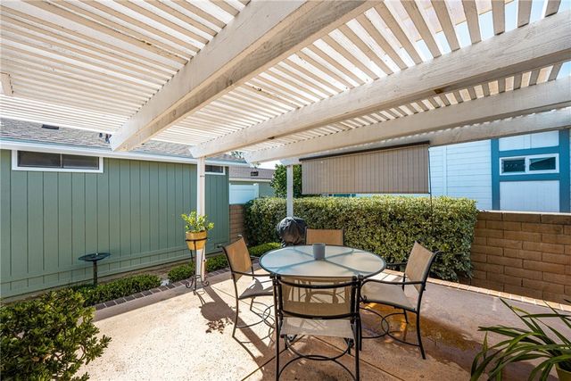 2508 Park Lake, Santa Ana, CA 92705