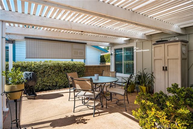 2508 Park Lake, Santa Ana, CA 92705