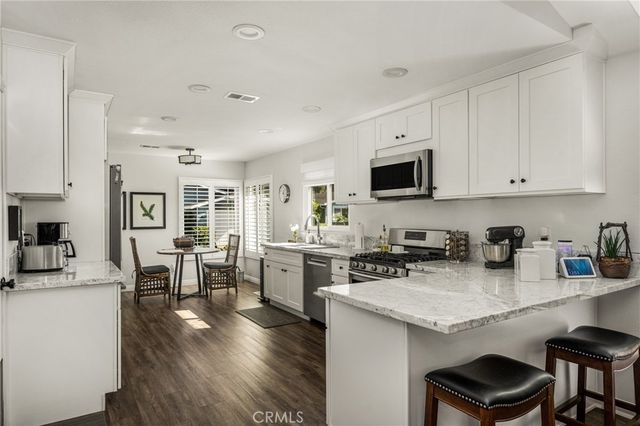 2508 Park Lake, Santa Ana, CA 92705