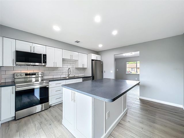 6848 COMPASS COURT, Orlando, FL 32810