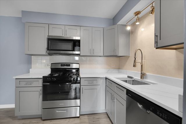 10310 Ridgeland Avenue 208, Chicago Ridge, IL 60415