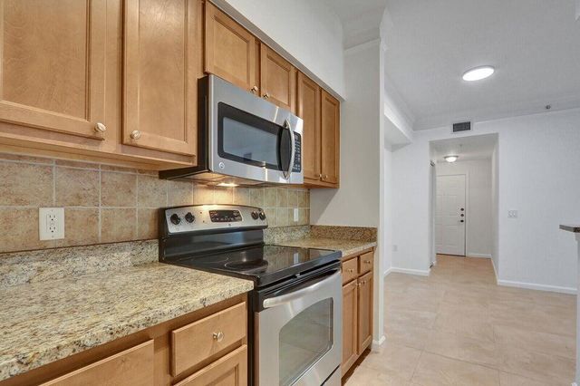 7101 MYRTLEWOOD Circle W, Palm Beach Gardens, FL 33418