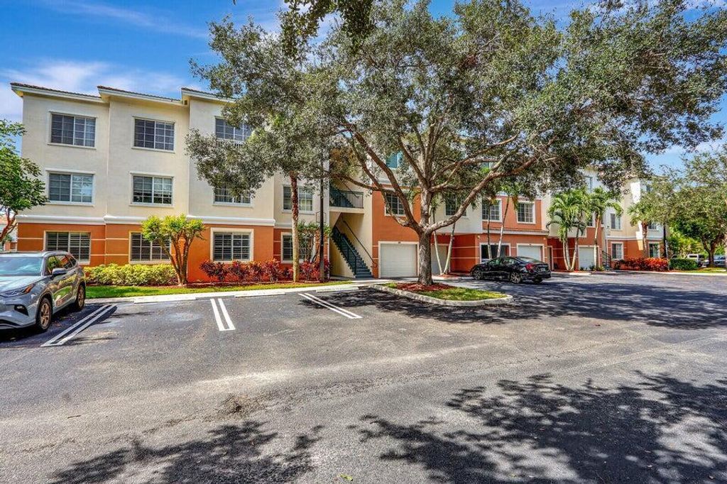 7101 MYRTLEWOOD Circle W, Palm Beach Gardens, FL 33418