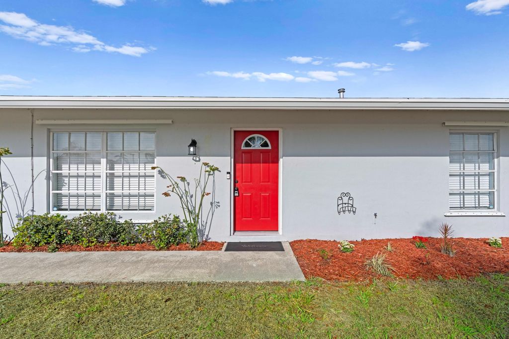 850 SW Goodrich Street, Port St. Lucie, Port St Lucie, FL 34983