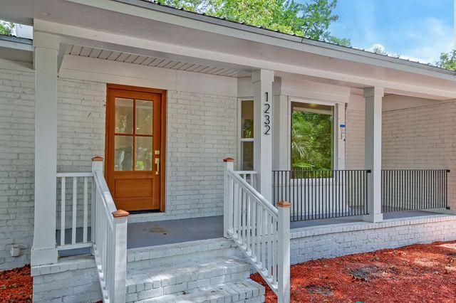 1232 Silverleaf Circle, Charleston, SC 29412
