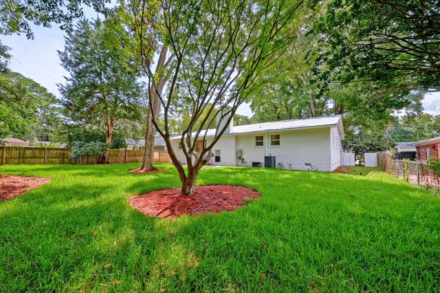1232 Silverleaf Circle, Charleston, SC 29412