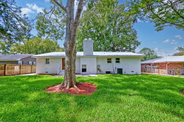 1232 Silverleaf Circle, Charleston, SC 29412