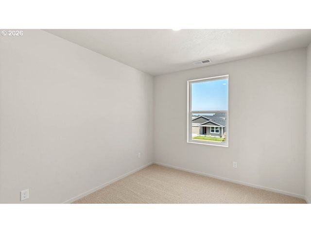 689 Terra Linda Ave, Eugene, OR 97404