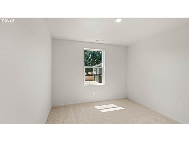 689 Terra Linda Ave, Eugene, OR 97404