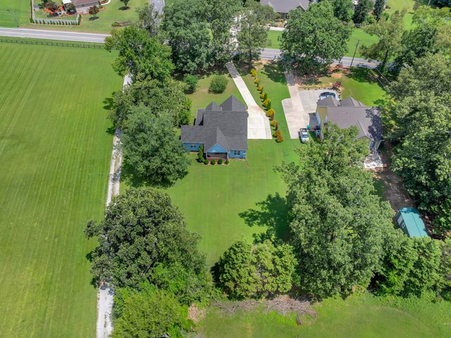 2607 Old Tullahoma Rd, Winchester, TN 37398