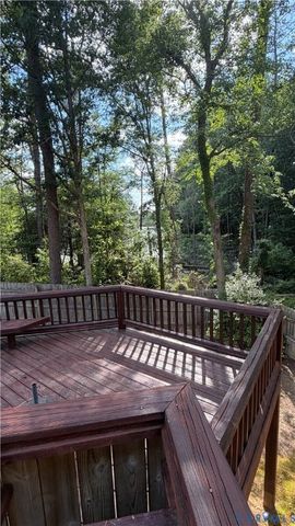 5501 Buxton Ct, Chester, VA 23831