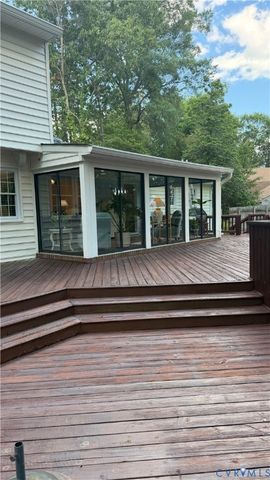 5501 Buxton Ct, Chester, VA 23831
