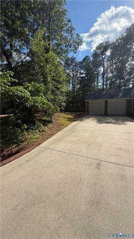 5501 Buxton Ct, Chester, VA 23831