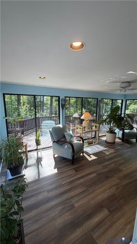 5501 Buxton Ct, Chester, VA 23831