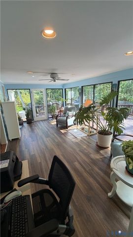5501 Buxton Ct, Chester, VA 23831