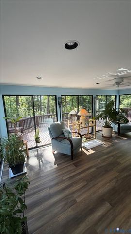 5501 Buxton Ct, Chester, VA 23831