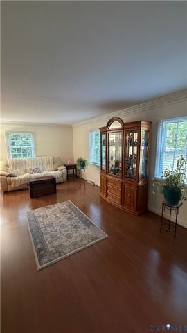 5501 Buxton Ct, Chester, VA 23831