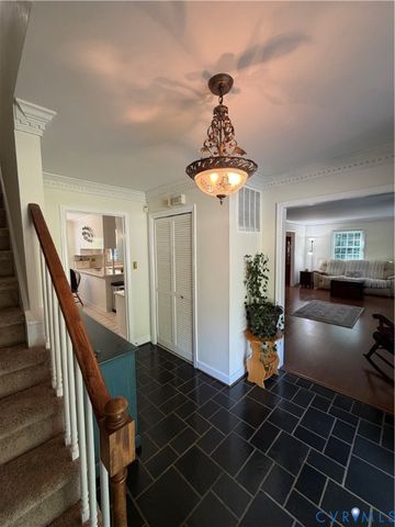 5501 Buxton Ct, Chester, VA 23831