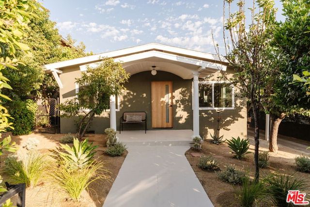 2826 Macon Street, Los Angeles, CA 90065