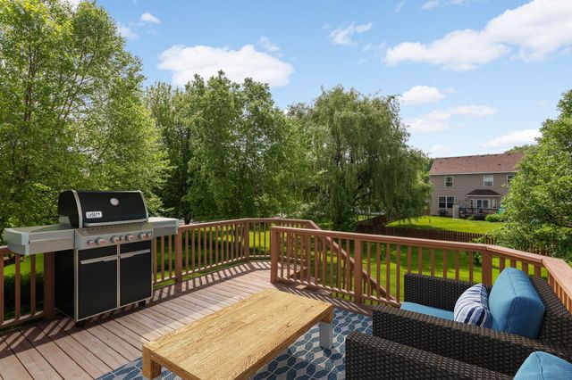 12005 86th Avenue N, Maple Grove, MN 55369