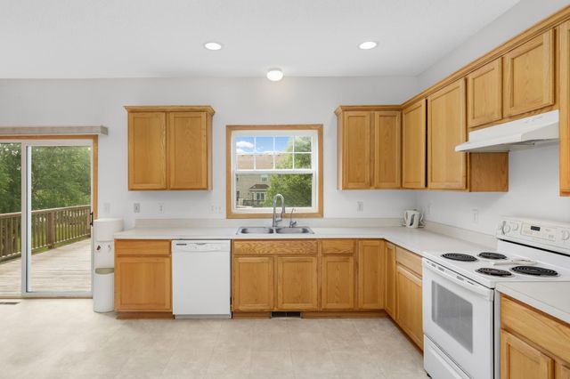 12005 86th Avenue N, Maple Grove, MN 55369