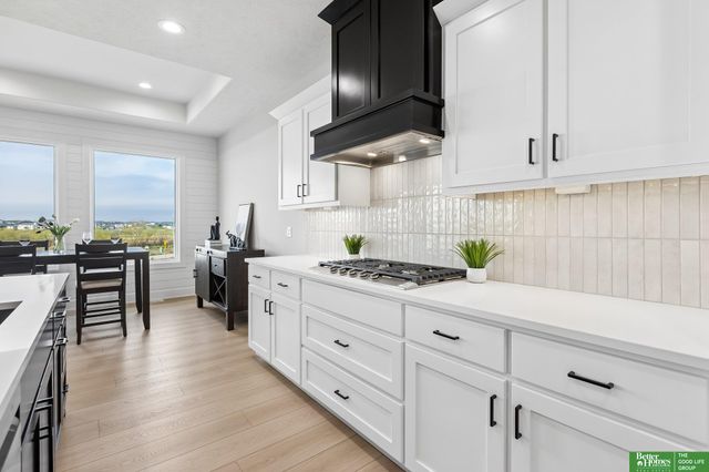 5602 N 198th Street, Elkhorn, NE 68022