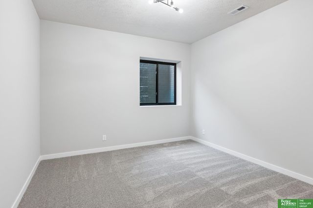 5602 N 198th Street, Elkhorn, NE 68022