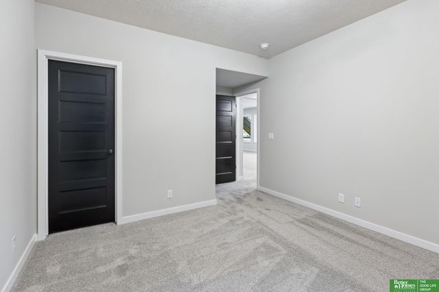 5602 N 198th Street, Elkhorn, NE 68022