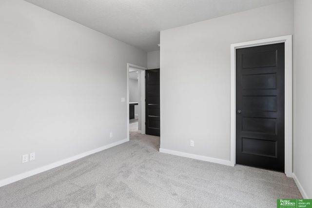 5602 N 198th Street, Elkhorn, NE 68022