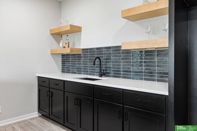 5602 N 198th Street, Elkhorn, NE 68022