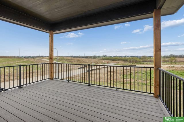5602 N 198th Street, Elkhorn, NE 68022
