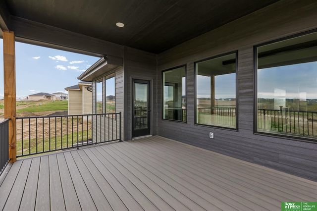 5602 N 198th Street, Elkhorn, NE 68022