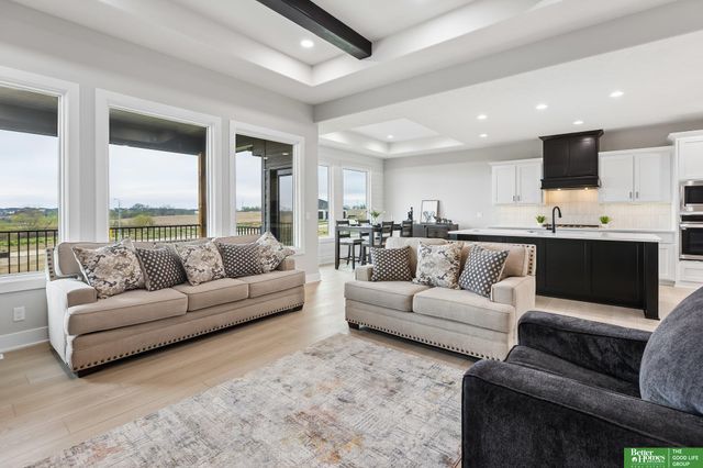 5602 N 198th Street, Elkhorn, NE 68022