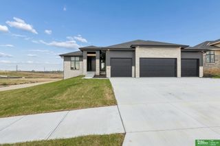 5602 N 198th Street, Elkhorn, NE 68022