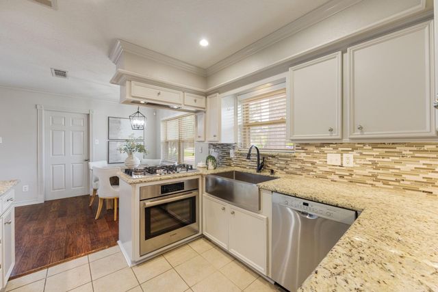 9130 Rangely Drive, Houston, TX 77055