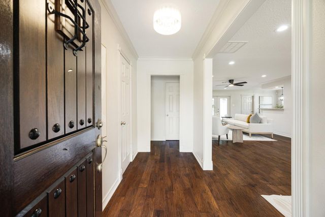 9130 Rangely Drive, Houston, TX 77055