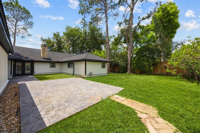9130 Rangely Drive, Houston, TX 77055