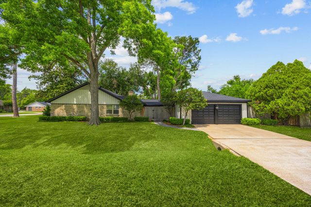 9130 Rangely Drive, Houston, TX 77055