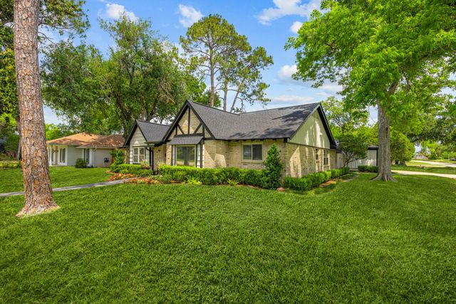 9130 Rangely Drive, Houston, TX 77055